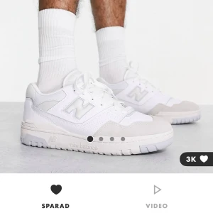 New balance 550 - Vita, och ljusblå/grå detaljer. Aldrig använda ligger fortfarande packade i ett packet 