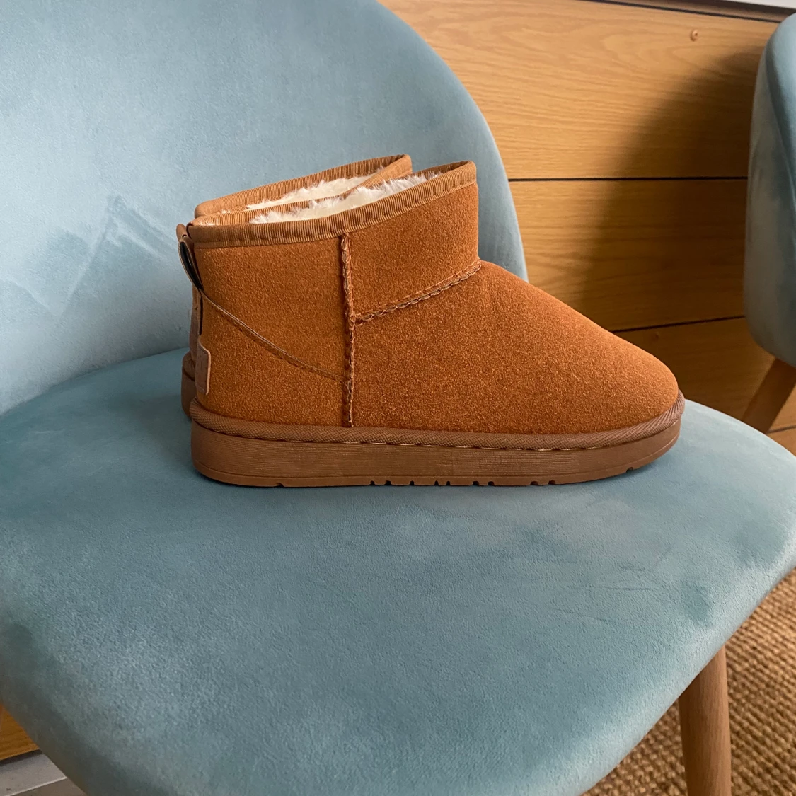 Mini ugg (not original but great quality) - 90