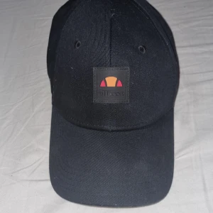 Ellesse keps - Äkta ellesse keps ny