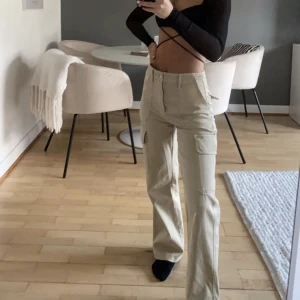 Cargo byxor - Säljer dessa skitsnygga byxor, som nya 