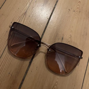 Solglasögon - Solglasögon