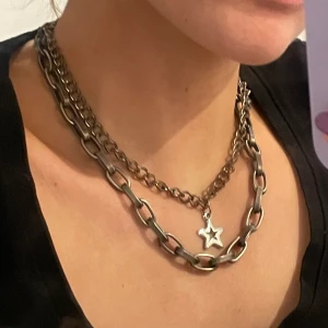 Silver halsband  - Fina halsband!! 