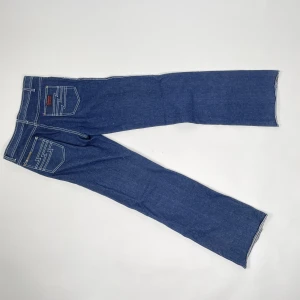 Retro blå jeans - Grymma favoriter ! Långa o snygga ! 