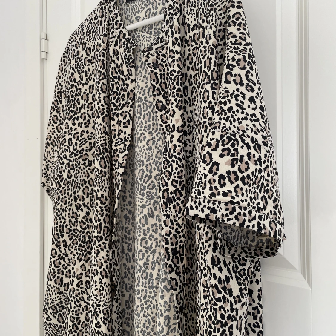 Leopard tunika/blus - 90