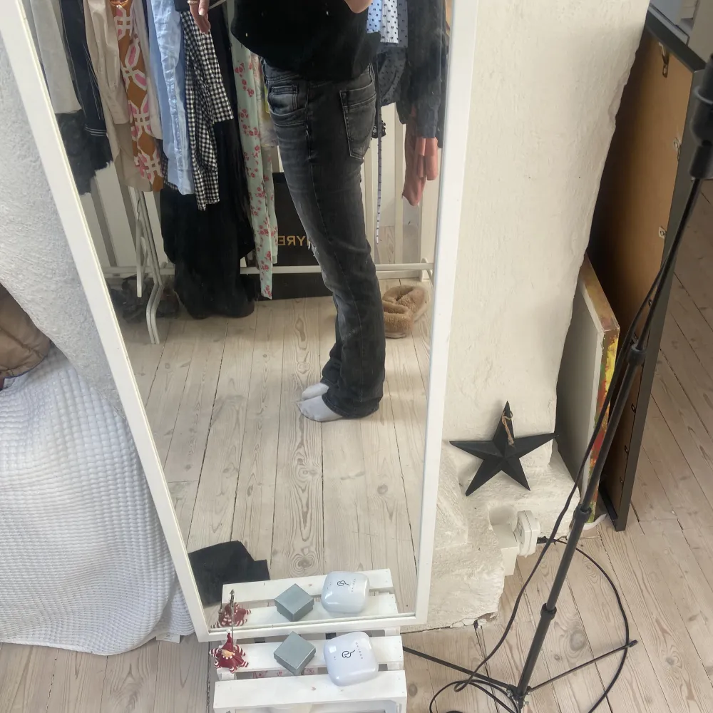 INTRESSEKOLL på mina ltb jeans som kommit till användning Max 4 gånger. Säljer då dom är förstora och inte sitter som jav vill ha. Ej 100 på om jag vill sälja men kollar intresset!. Jeans & Byxor.