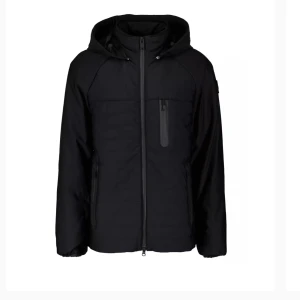 Moose knuckles jacka - Storlek M (större M). Är 186 och längden är perfekt. Använd 2 gånger och i nyskick. Perfekt vårjacka.  Nypris 5699 kr  Mitt pris - 1999 kr  Pris kan diskuteras vid snabb affär.