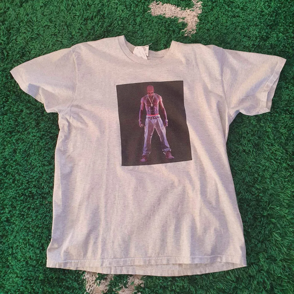 Supreme Tupac hologram tshirt i Large Cond 9/10 . T-paidat.