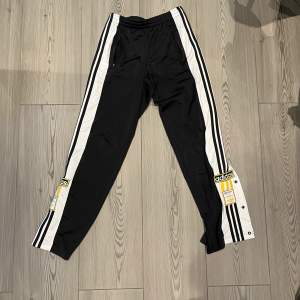 Adidas mjukis strl M köpta för 750