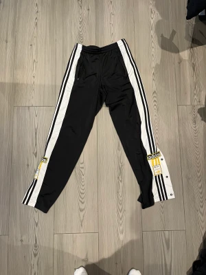 Adidas mjukis - Adidas mjukis strl M köpta för 750