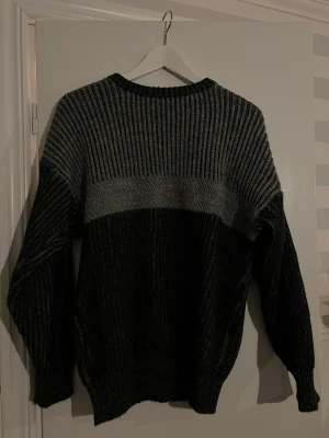 Stickad tröja  - Stickad vintage tröja