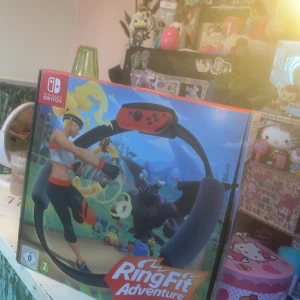 Nintendo switch  - Kommer ej me spelet//om du vill köpa me spelet så kommer de kosta mer e för jumpa o workout//typ aldrig använd