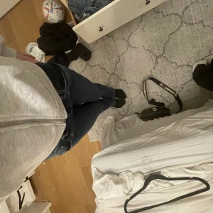 Ltb  - Säljer för 200