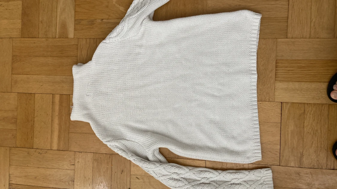 Vit trästickas tröja - 91