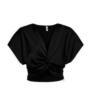Festtopp - Helt ny JDY cropped top med alla lappar kvar. Nypris 300kr   Super fin men var för liten för mig tyvärr! Vid snabb affär är priset disskuterbart 
