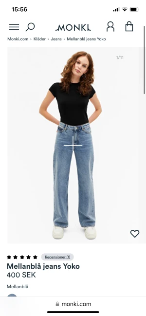 Jeans från monki strl 24 - Snygga wide leg jeans från Monki. Dom är tyvär för små i midjan så inte använt mycket. Mycket bra skick, strl 24💕