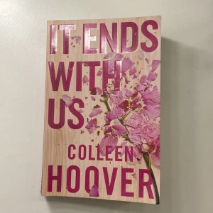 Bok - It Ends With Us av Colleen Hoover.💘 Väldigt bra bok🌸
