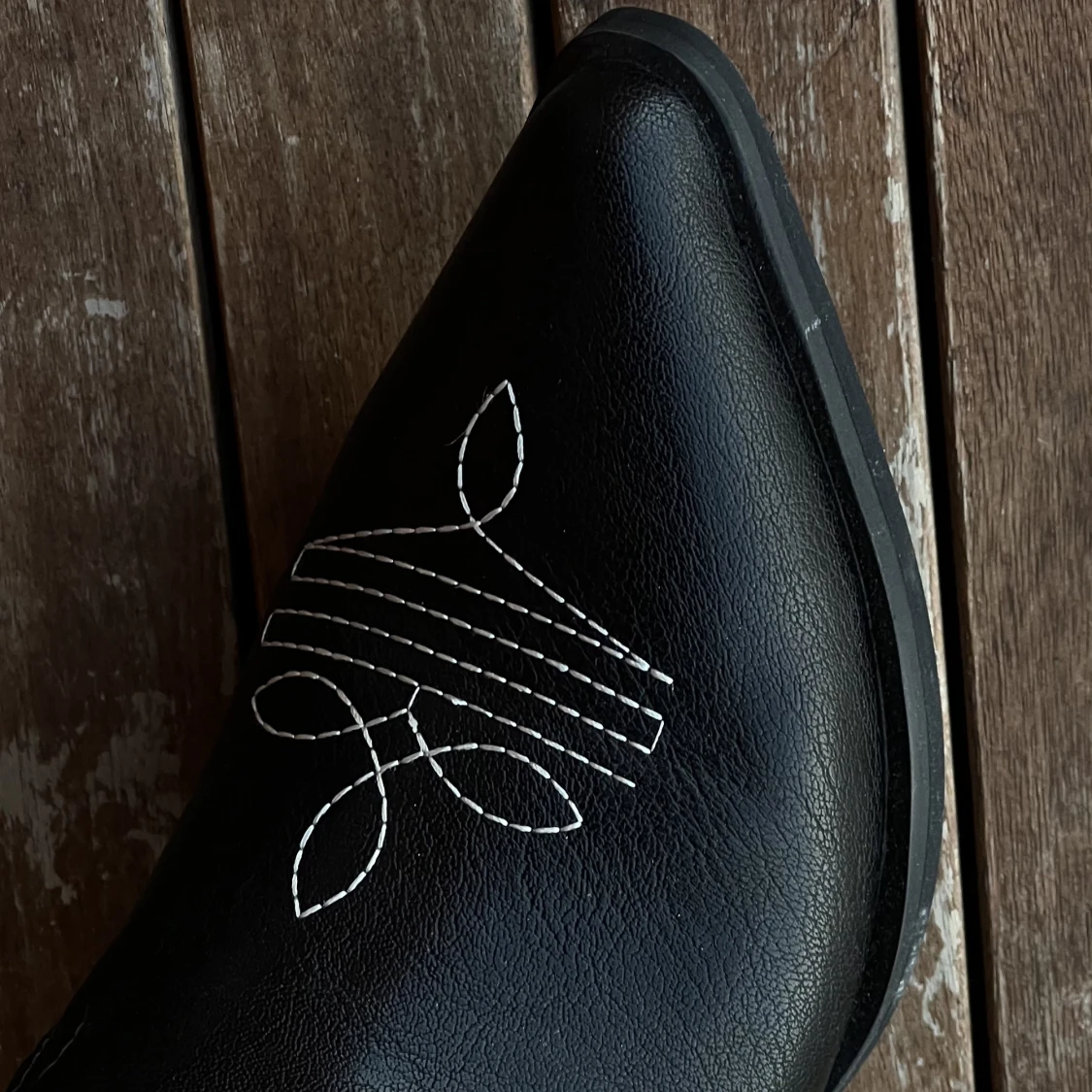 Stylish cowboy boots  - 91