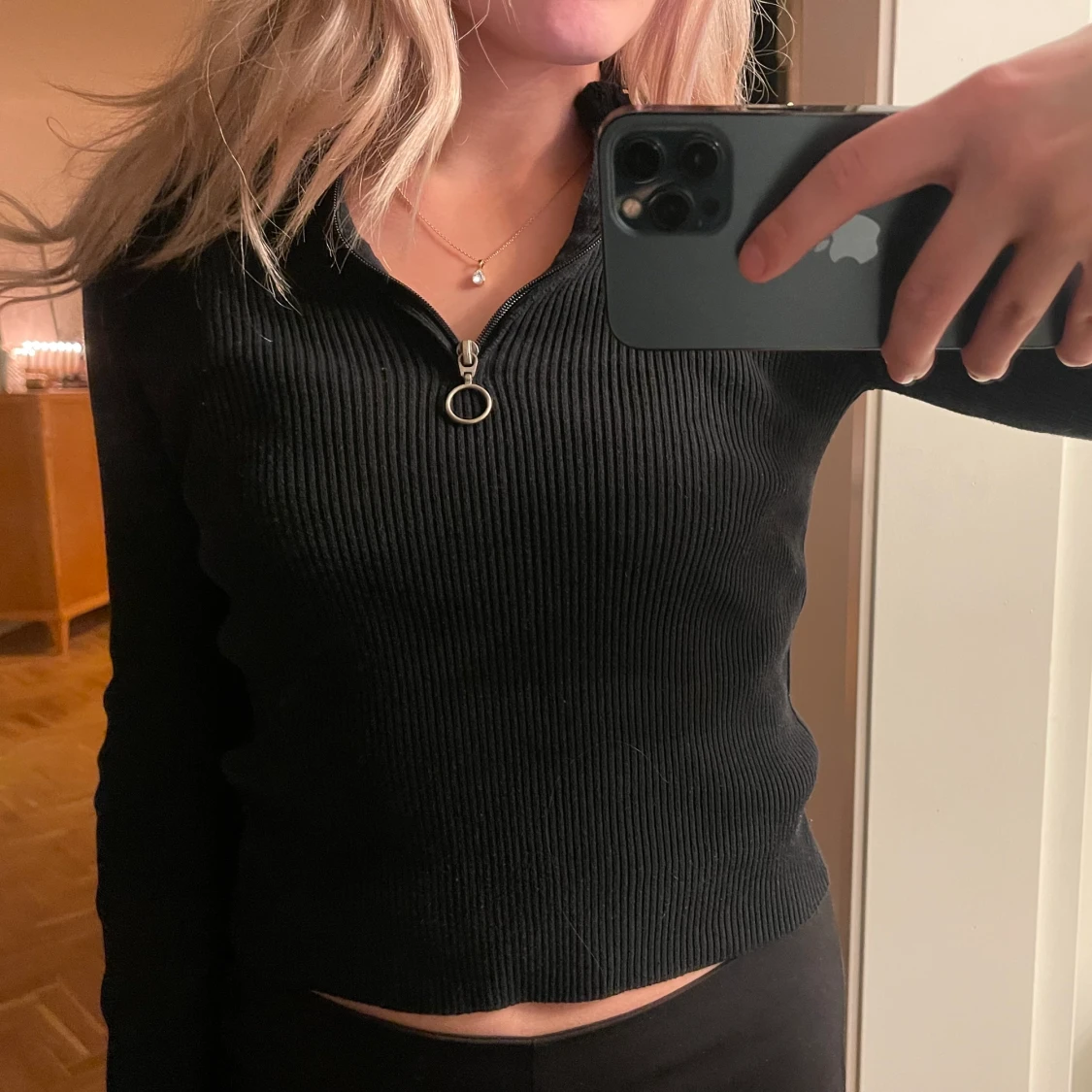 Ribbad zip tröja 