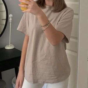 Overzise T-shirt  - Jätte fin färg & skön, perfekt nu till sommaren!