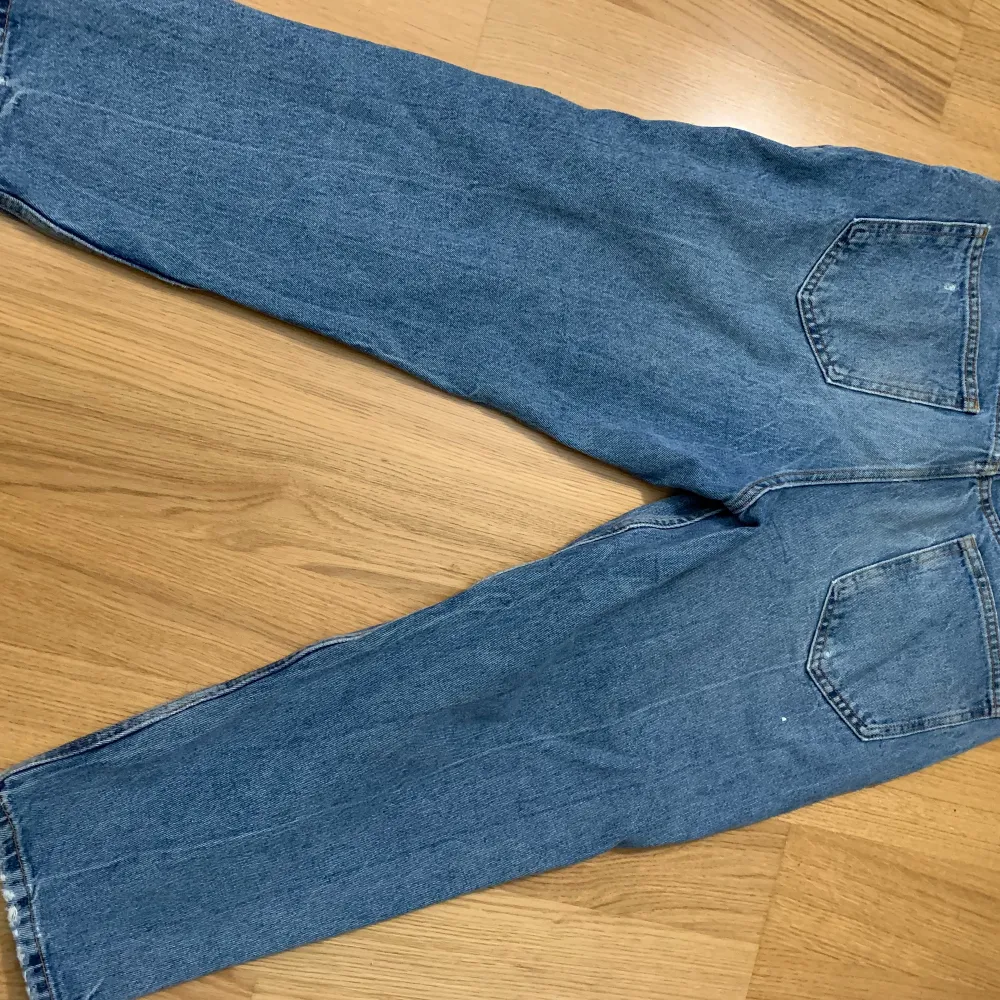 Köpt från zara! Baggy jeans!. Jeans & Byxor.