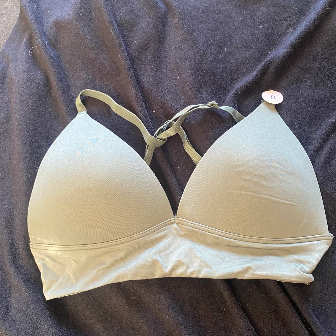 Oanvänd bh utan bygel 