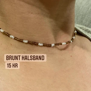 Brunt halsband -  Handmade with lots of love <3 Om du är interessed efter fler bilder kan du gärna skriva inne på DM :) 