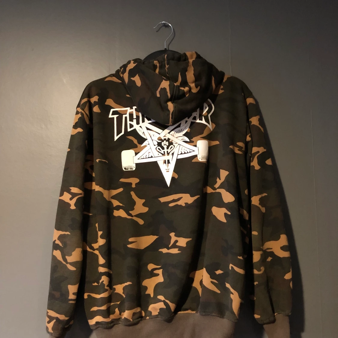 Thrasher hoodie  - 90