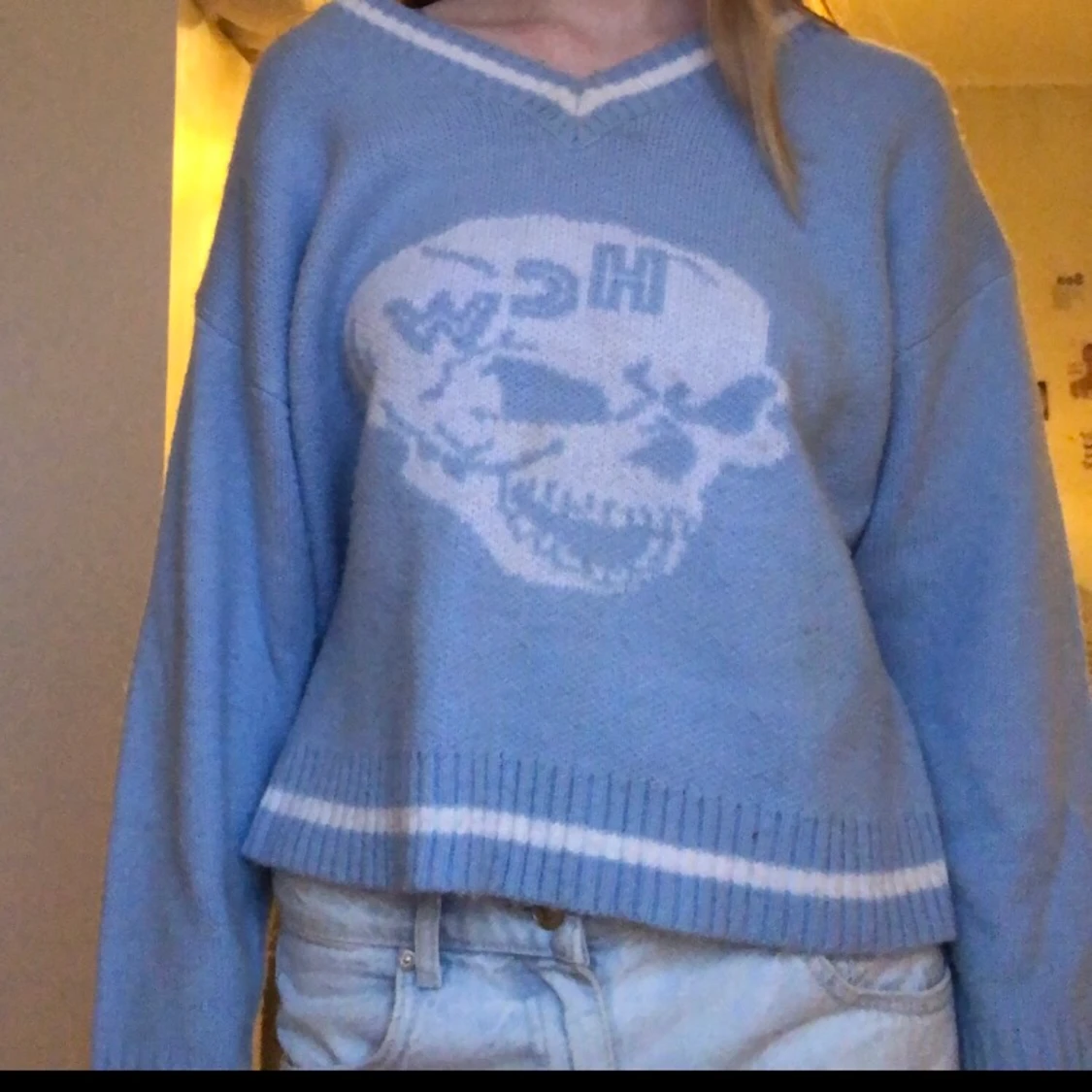 Blå stickad tröja - 90