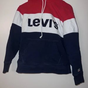 Levis tjocktröja - Levis trocktröja