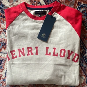 Långärmad Henri Lloyd t-shirt - Ej använd (pga av föll i smaken) långärmad t-shirt Henri Lloyd.