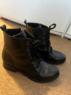 Boots - Svarta sköna boots från Turkiet 