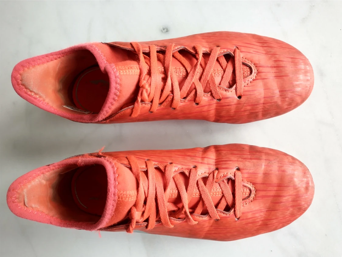 Adidas fotbollsskor konstgräs  - 90