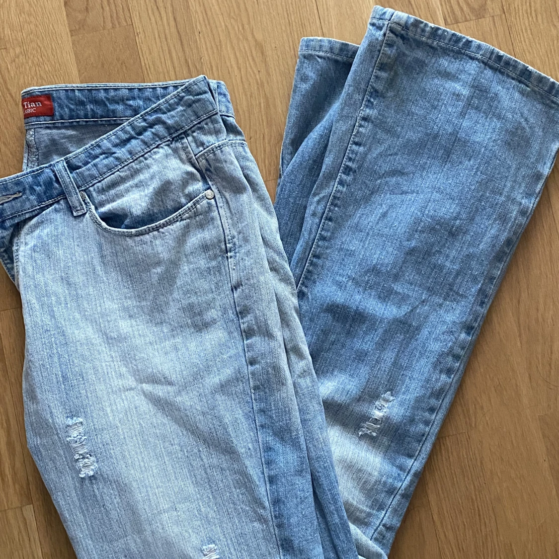 utsvängda jeans  - 91