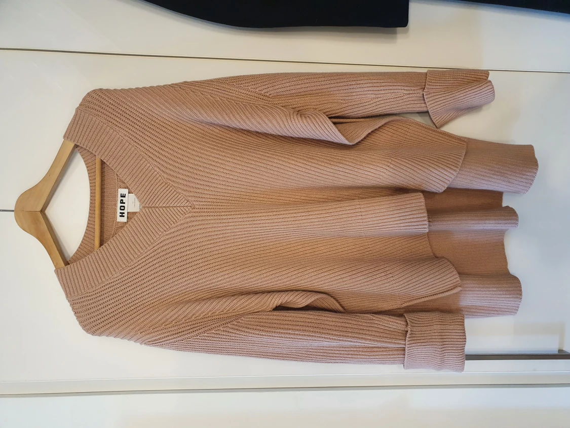 Hope moon sweater  - 90