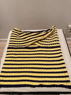 Topp  - Mjuk och strechig topp st xs. nyskick 50kr/ st 
