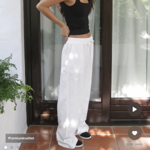 Linnebyxor NA-KD - Säljer mina linnebyxor från NAKD. Helt nya. Prislapp kvar  Slutsålda på NA-KD