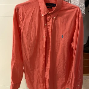 RALPH LAUREN M - knappt använd