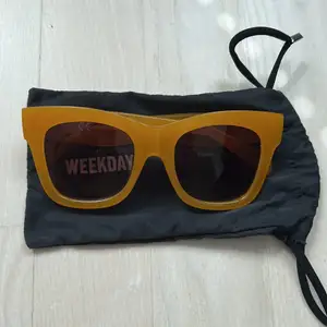 Gula solglasögon från Weekday. Aldrig använda🙌🙌