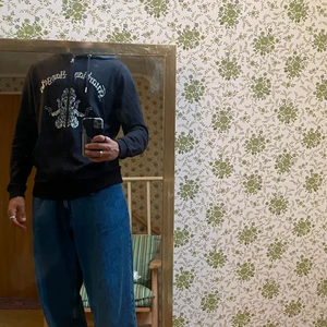 Använder knappt, rensar garderoben  - Använt ett fåtal ggr, storlek M. Köpare står för frakt. Kan mötas upp i Karlstad också