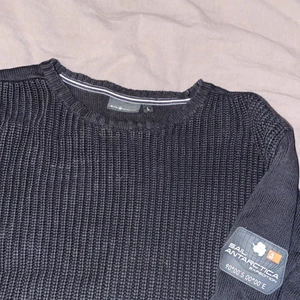 Stickad sail racing tröja - Stickad sail racing sweatshirt. Storlek L. Använd fåtal gånger. Köpare står för frakt. 