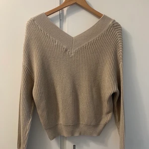 Stickad tröja - Stickad tröja 