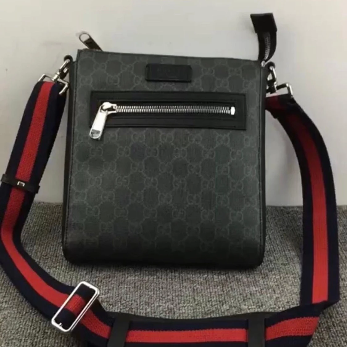 Gucci Messenger bag 