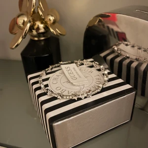 Silver armband från guess  - Helt oanvändt silver armband från guess ❣️