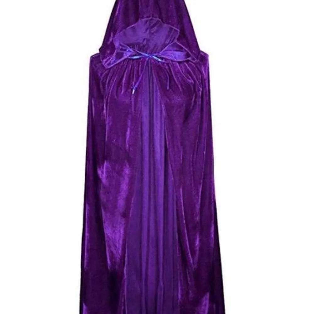 Sammet Halloween dräkt i form av en Cloak 140cm lång + Cloak 30.00 cm. Jackor.