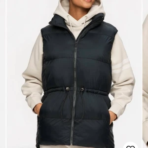 STRONGER väst  - Nyskick. Storlek M Nypris 1499:-, säljer för 500:- + frakt 