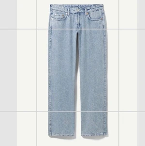Low weist arrow  - Jeans från weekday använt ett par gånger