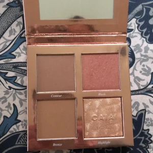 Palette  - En palett från caia 