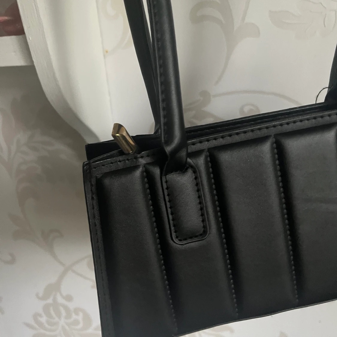 Svart väska  - 90