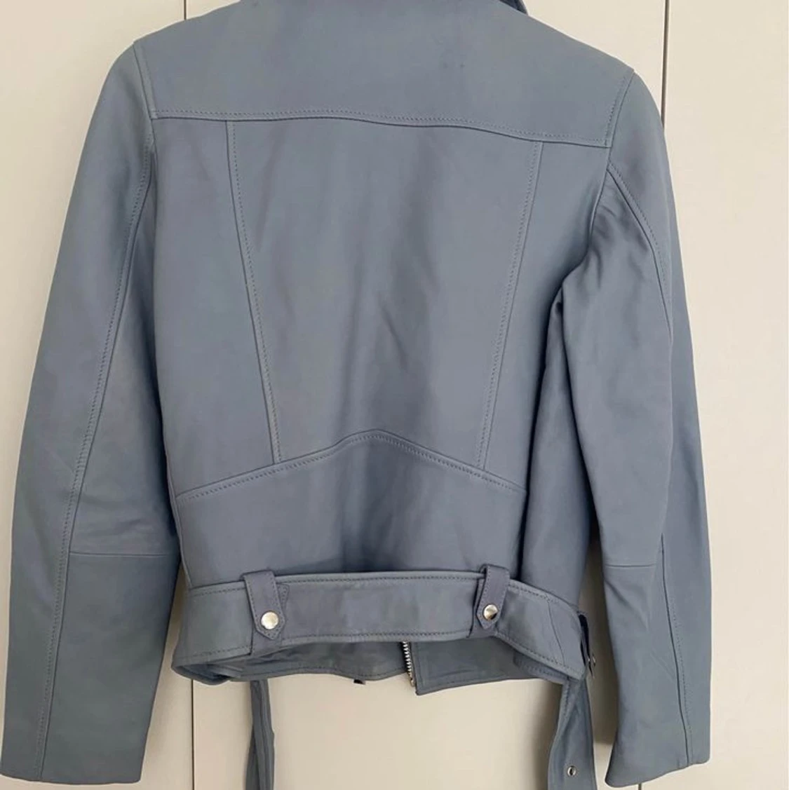 Skinnjacka ljusblå äkta - 90