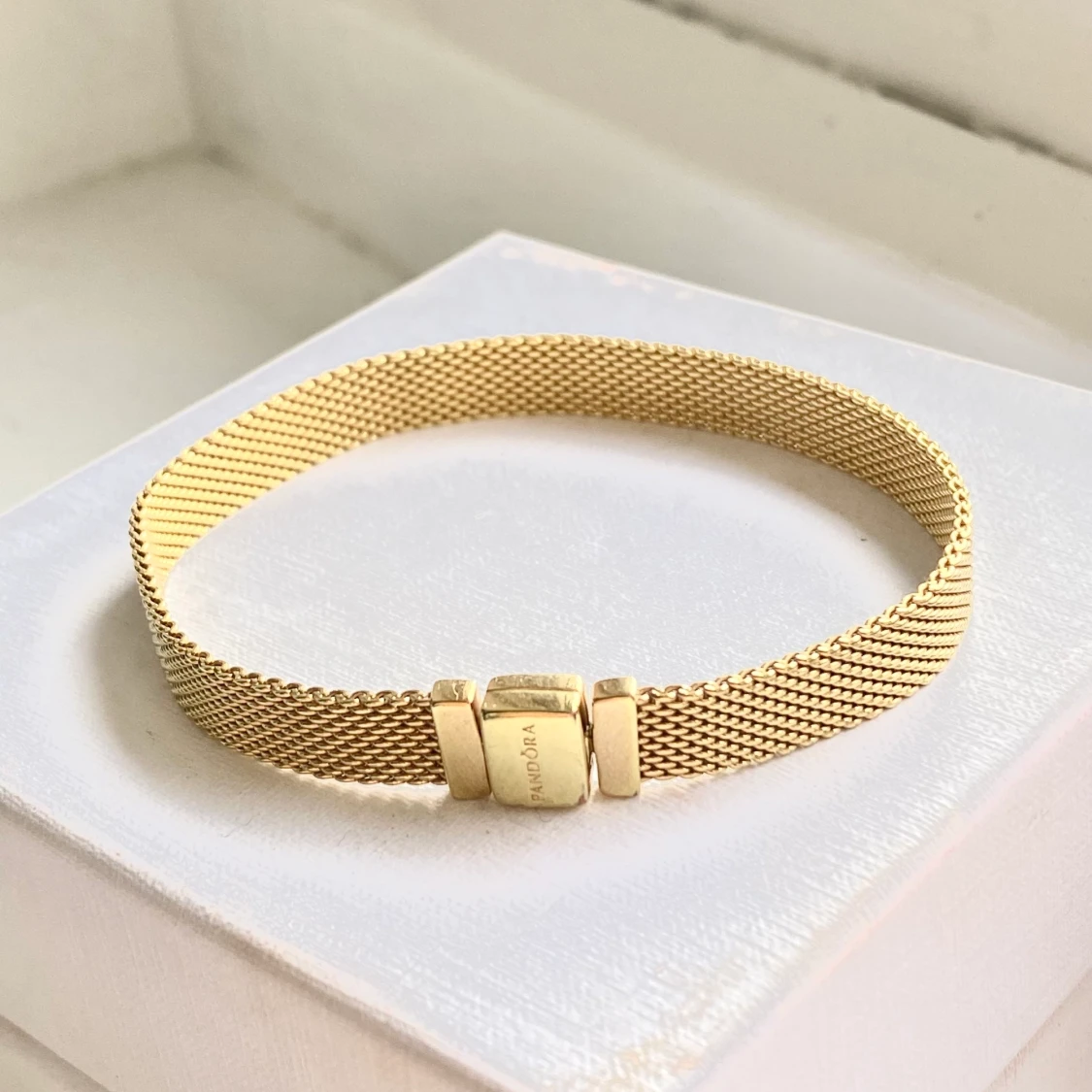 Pandora guldarmband